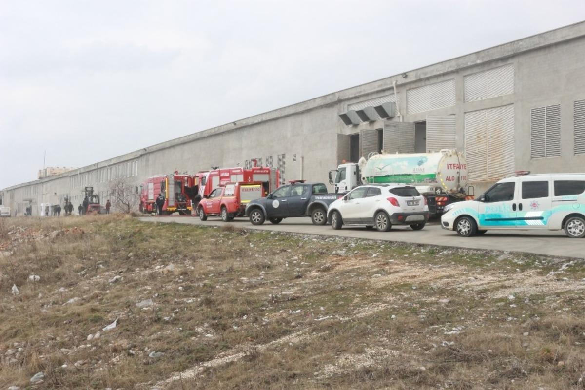 Adıyaman&rsquo;da korkutan fabrika yangını
