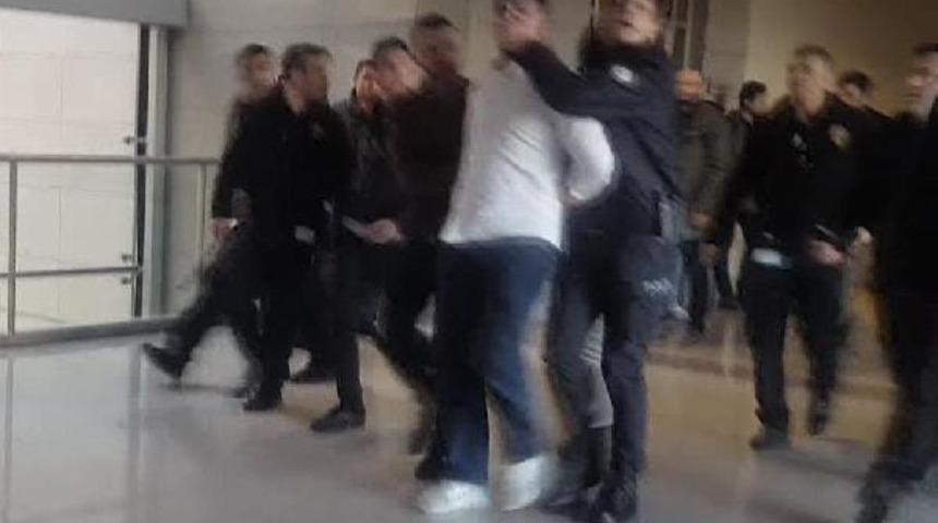 İstanbul Adalet Sarayı'nda hareketli dakikalar! 18 yıl cezayı duyunca...