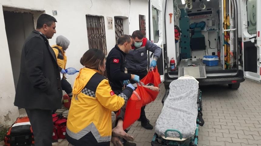 Yaşlı adamı ölümden sağlık ekipleri kurtardı