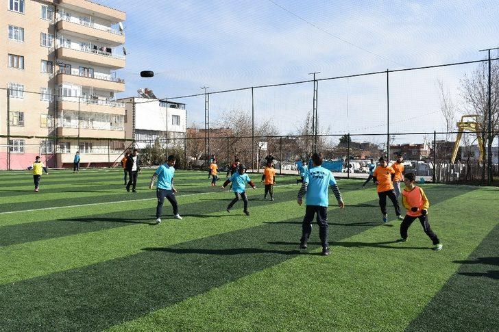 Geleceğin futbolcuları Büyükşehir Belediyesi futbol kurslarında yetişiyor G3