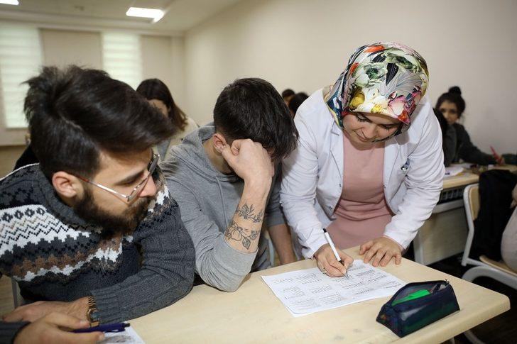 İlkadımlı gençler üniversiteye İLKEM’le hazırlanıyor G3