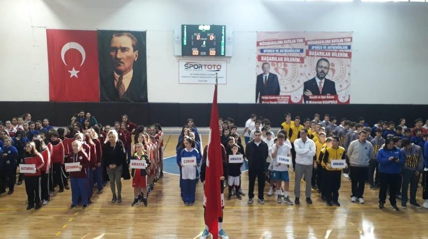 Basketbolun kalbi Amasya’da atıyor
