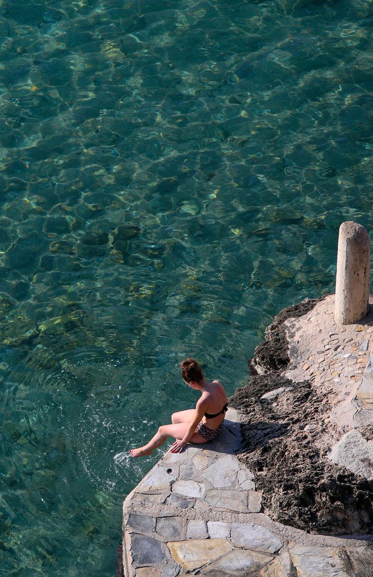 Antalya'da şubat ayında yazı yaşıyorlar G2
