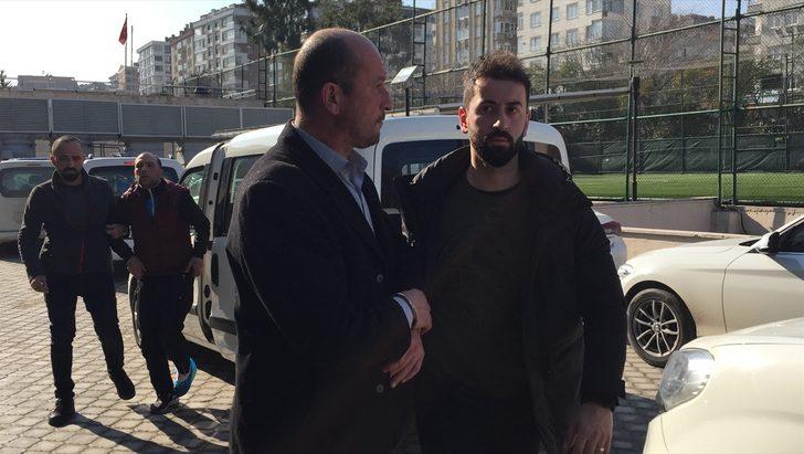 GÜNCELLEME - Kovalamaca sırasında polisin ateş ettiği araçtaki kişi yaralandı G1