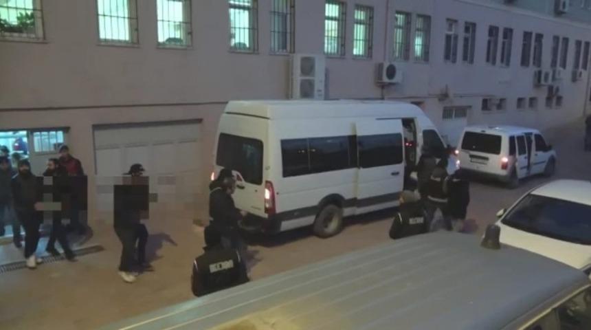 Su&ccedil; &ouml;rg&uuml;t&uuml;ne y&ouml;nelik operasyonda 7 kişi tutuklandı