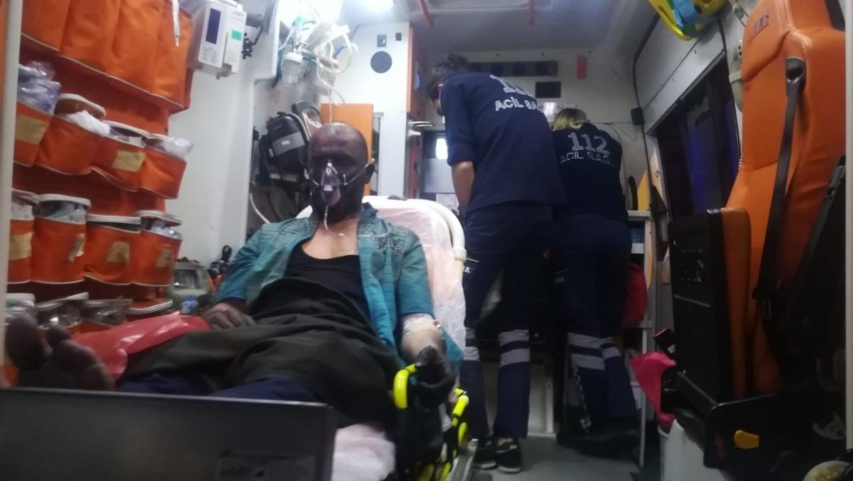 İzmir&rsquo;de 11 katlı binada korkutan yangın! Komşuları canını hi&ccedil;e saydı