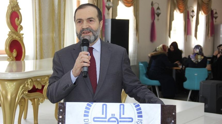 M&uuml;ft&uuml; &Ouml;ks&uuml;z, Zaralılarla vedalaştı