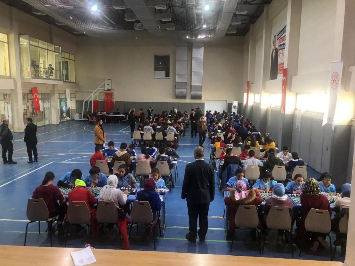 Kilis&rsquo;te satran&ccedil; turnuvası yapıldı