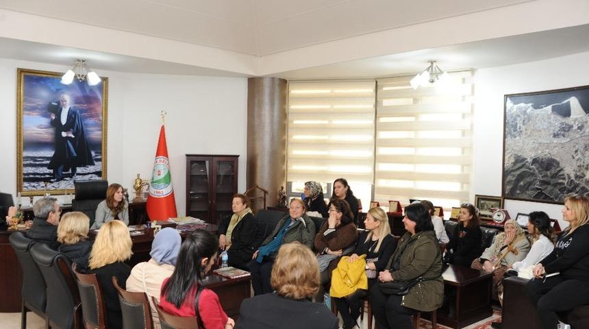 Başkan &Ccedil;alkaya, 6 ayda bin 500 vatandaşla y&uuml;z y&uuml;ze g&ouml;r&uuml;şt&uuml;