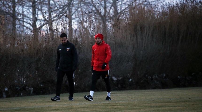 Ziya Alkurt &ccedil;alışmalara başladı