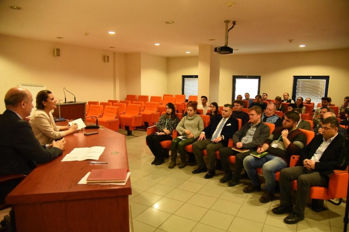 İzmit Belediyesinin gen&ccedil; &ccedil;alışanları İzmit i&ccedil;in fikir &uuml;retecek
