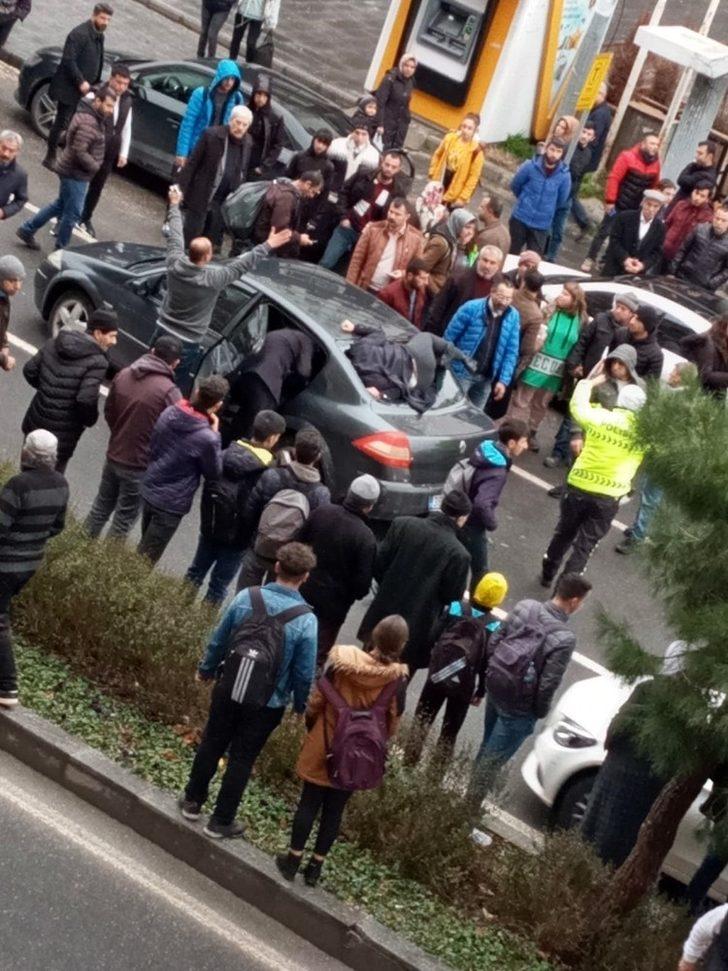 Diyarbakır’da korkunç kaza! Aracın arka camından içeri girdi G4