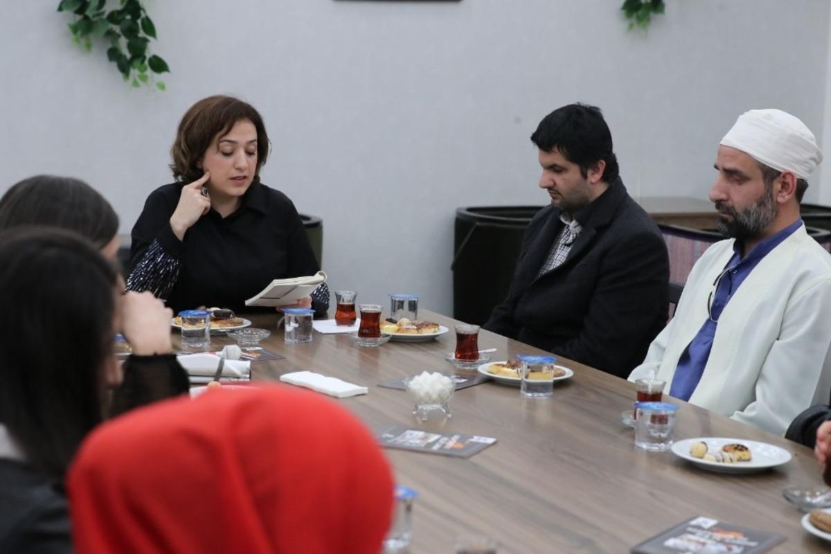 Başakşehir&rsquo;de biz bize okumaya engel yok