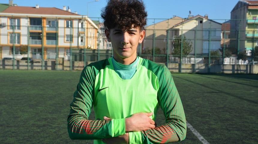 Gemlik Belediyespor&rsquo;un gen&ccedil; file bek&ccedil;isi Bursaspor&rsquo;da