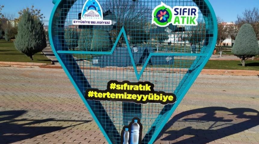 Eyy&uuml;biye&rsquo;ye atık toplama kutuları yerleştirildi