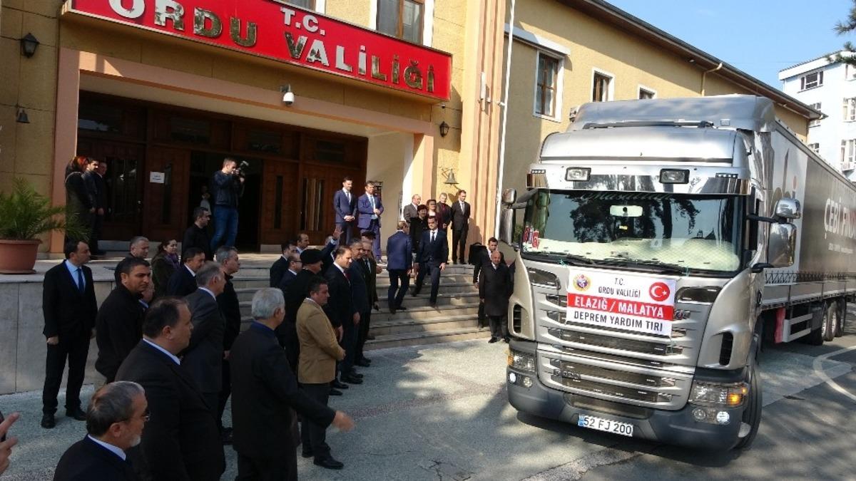 Ordu&rsquo;dan deprem b&ouml;lgesine bir tır dolusu yardım