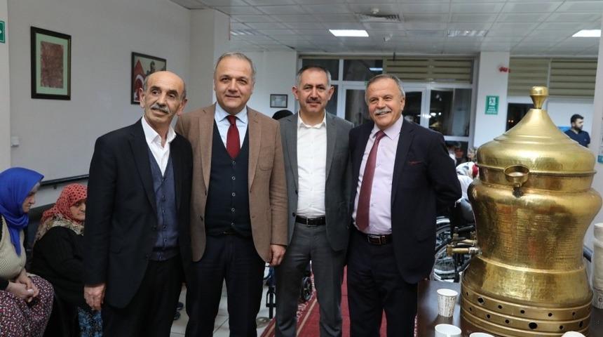 &Uuml;&ccedil;ok: &ldquo;Yaşlılarımız, ge&ccedil;miş ile geleceği birbirine bağlayan değerlerimizdir&rdquo;