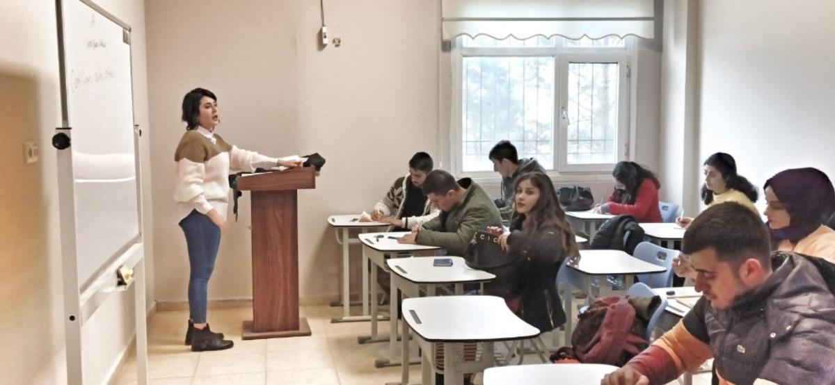 Kızıltepe Belediyesi Gen&ccedil;lik Merkezi 14 bin gence hizmet veriyor