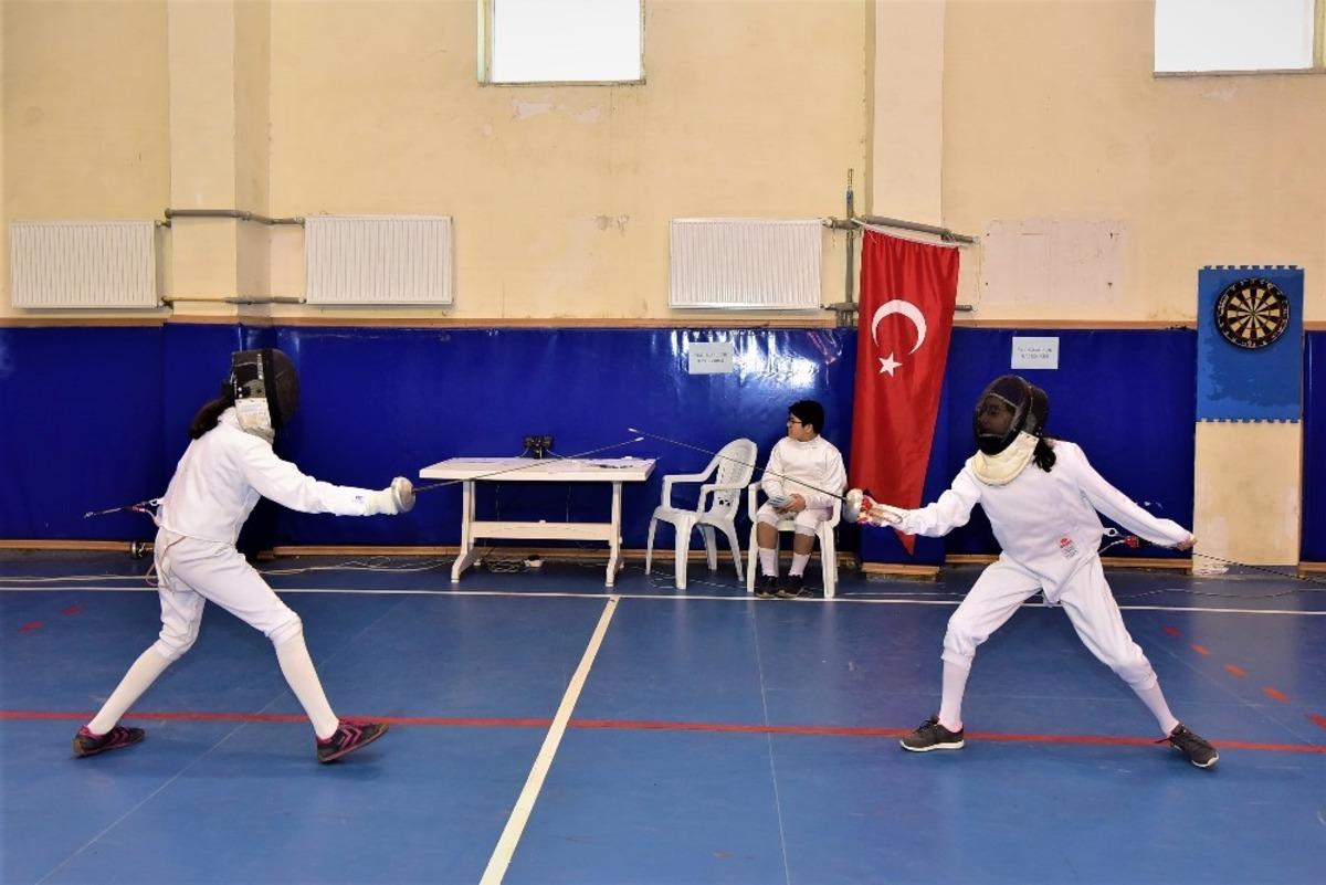 Osmaniye&rsquo;de Eskrim birincileri belli oldu