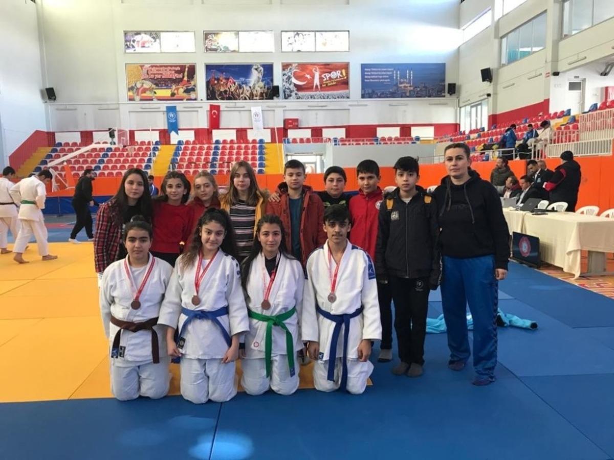 Ispartalı Judocular m&uuml;sabakalara hazırlanıyor