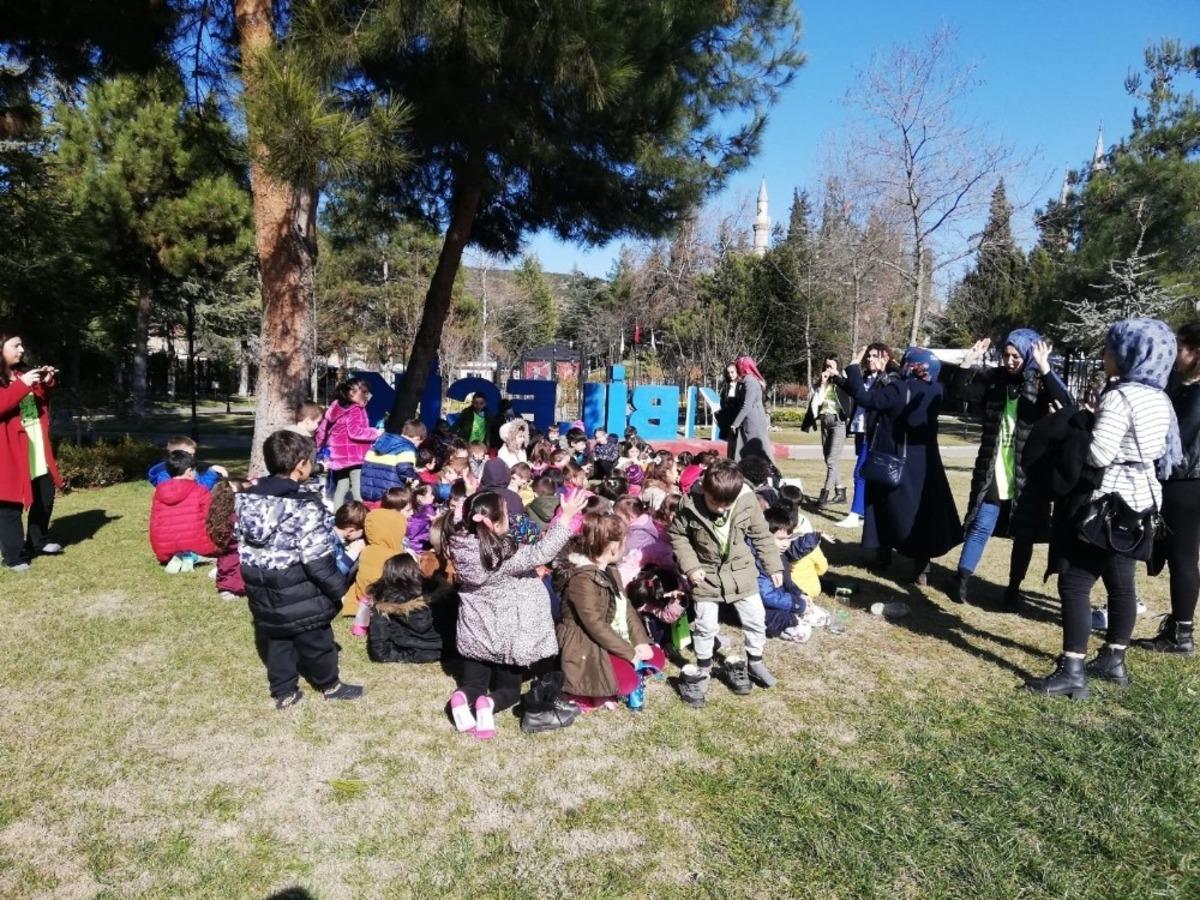 Minik &ouml;ğrenciler tarih şeridini gezdi