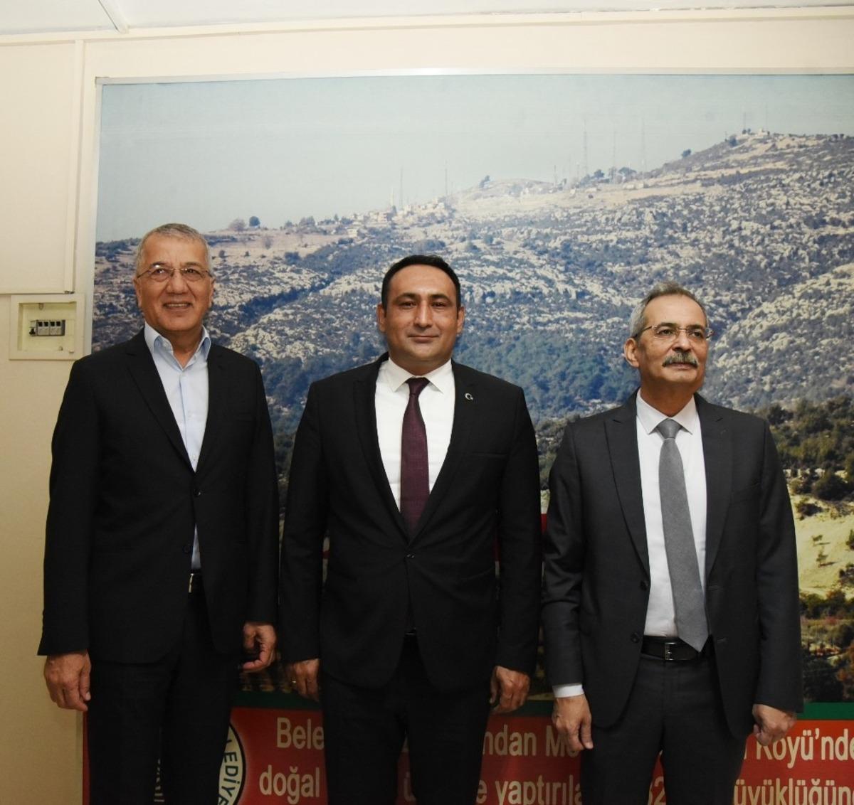 İl&ccedil;e belediye başkanları bir araya geldi