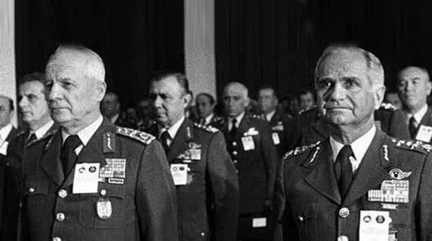 Yargıtay'dan 'Kenan Evren ve Tahsin Şahinkaya&rsquo;nın r&uuml;tbeleri alınsın' talebi