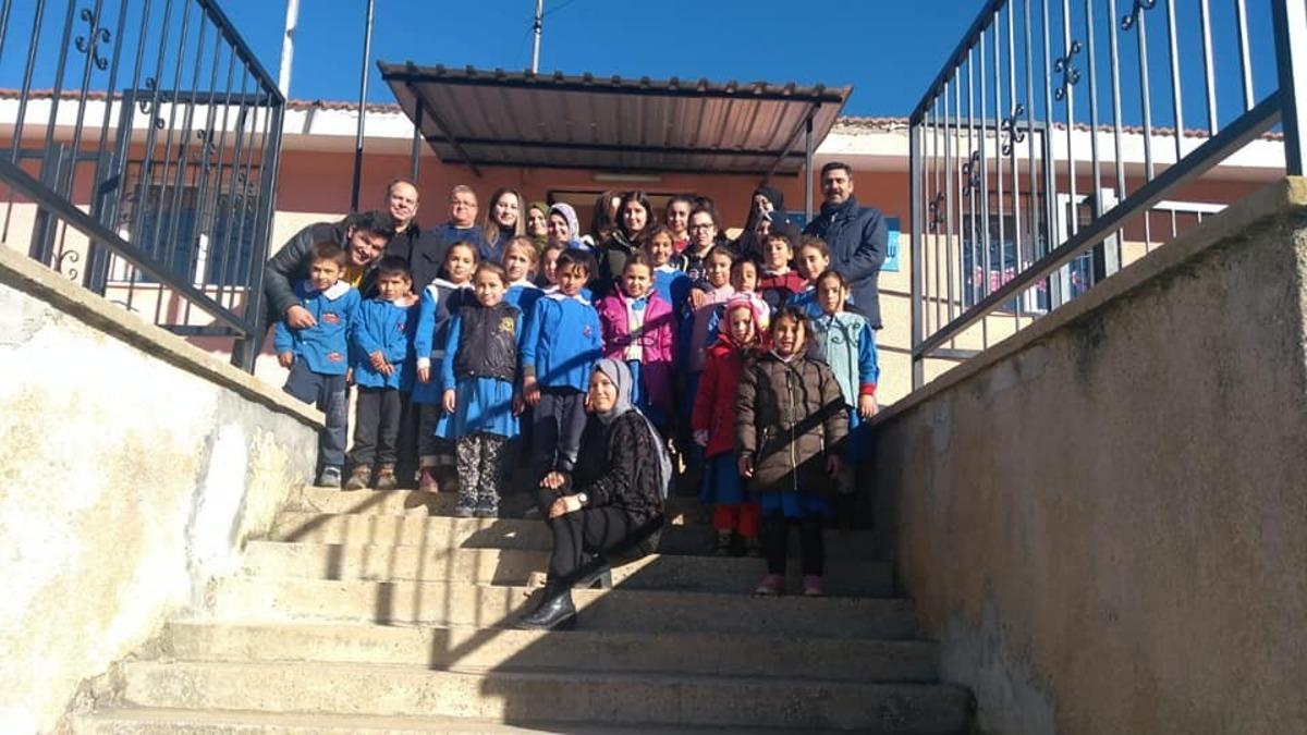 Yenipazar &Ccedil;PAL, sevgi g&ouml;t&uuml;r&uuml;yor