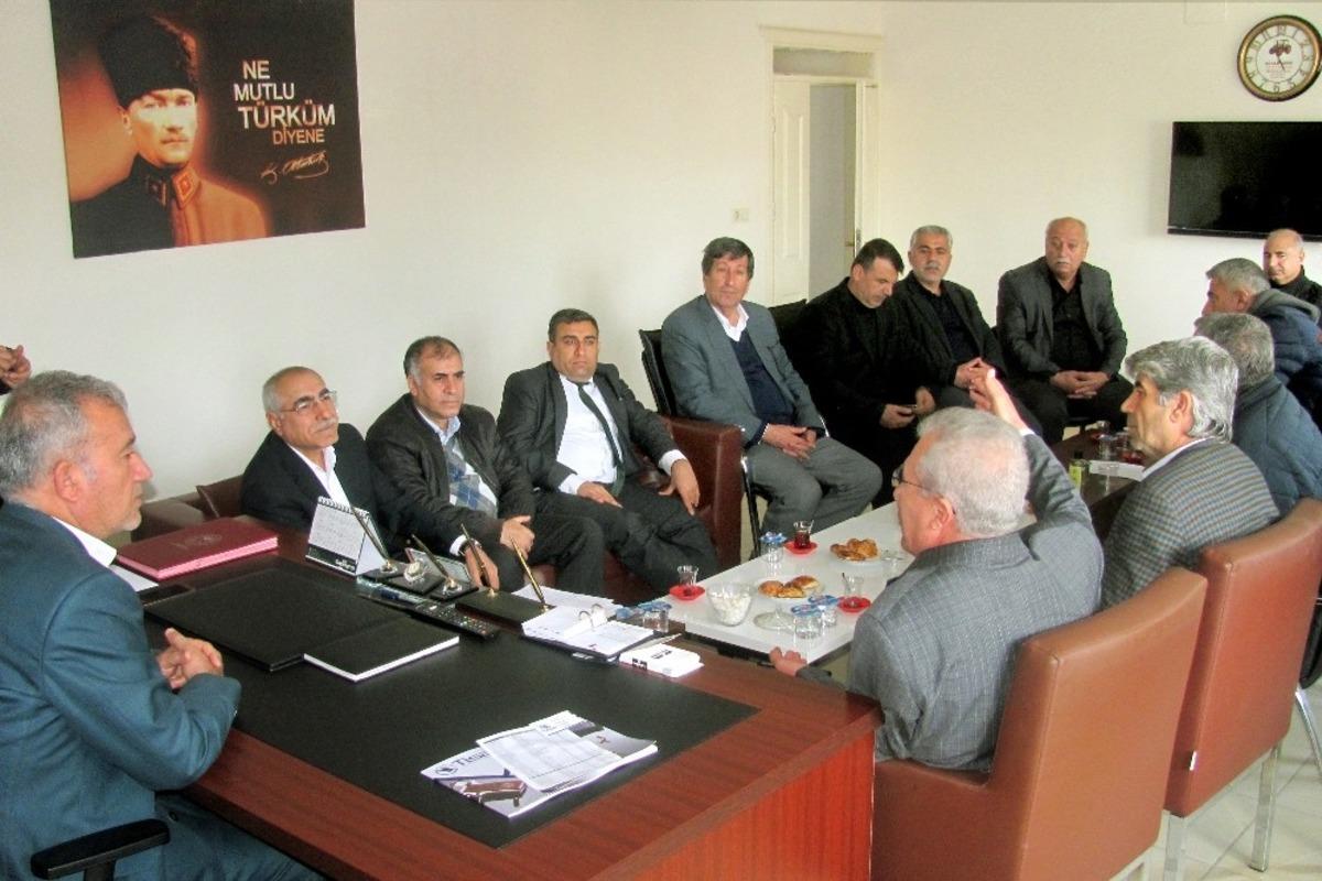 Taşk&ouml;pr&uuml;&rsquo;ye rakip &ccedil;ıkan Araban&rsquo;da Sarımsak &Uuml;reticileri Birliği Kuruldu