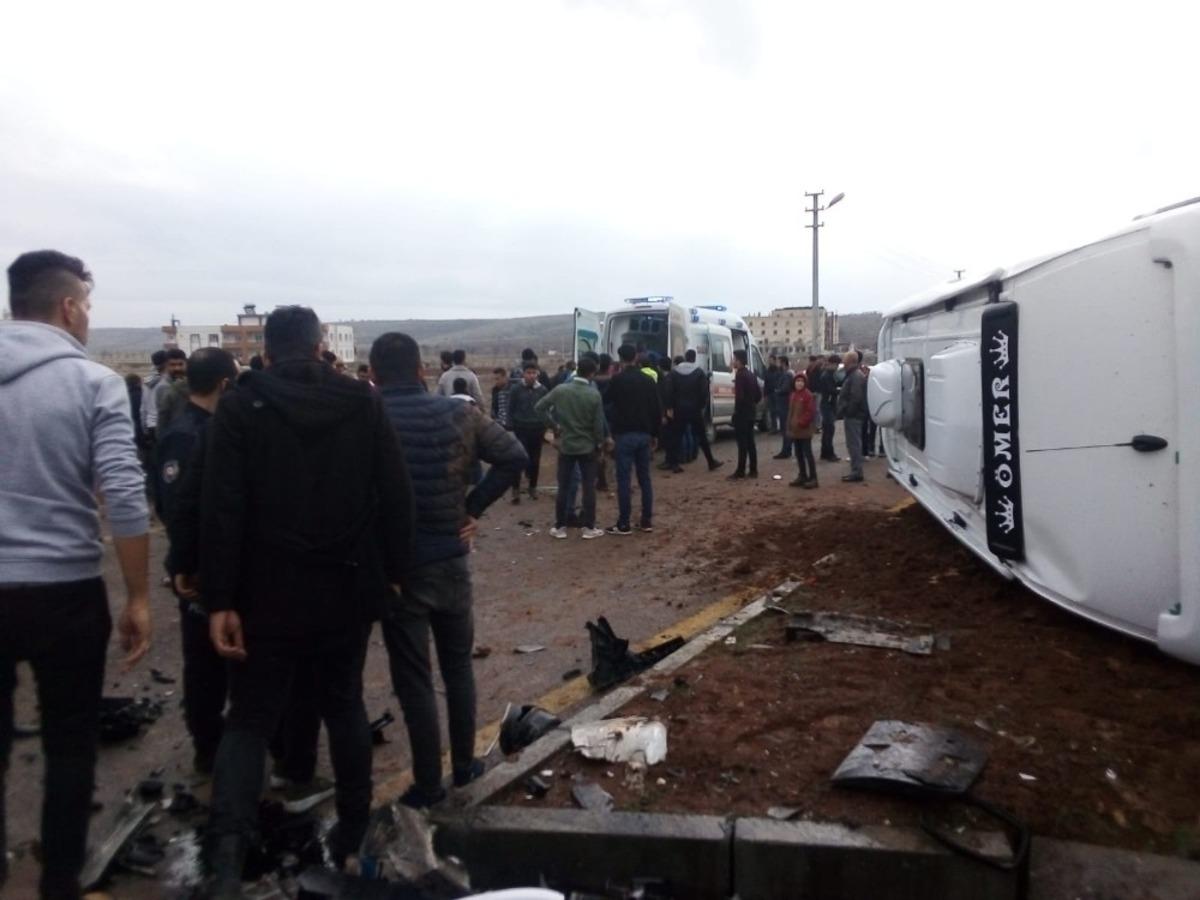 Midyat&rsquo;ta trafik kazası: 2&rsquo;si ağır 4 yaralı