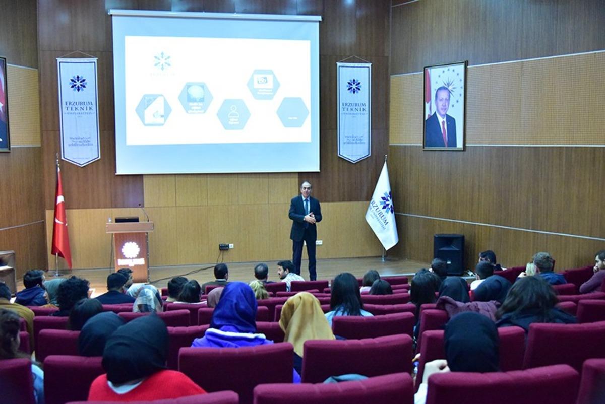 ET&Uuml;&rsquo;de &lsquo;Eğitimde Dijital D&ouml;n&uuml;ş&uuml;m&rsquo; konferansı