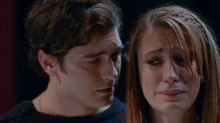 Medcezir son bölümde Mira Yaman'a kırgın