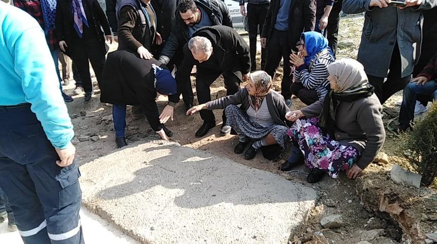 İki kadının cenazesi karıştı! Mezardan çıkarılan cenaze yeniden defnedildi