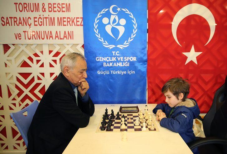 Türkiye'nin gündemine oturan Atakan Kayalar konuştu: Hedefim cumhurbaşkanlığı G3