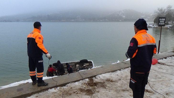 Malatya'da gölete uçan otomobilden cansız bedeni çıkarıldı G4