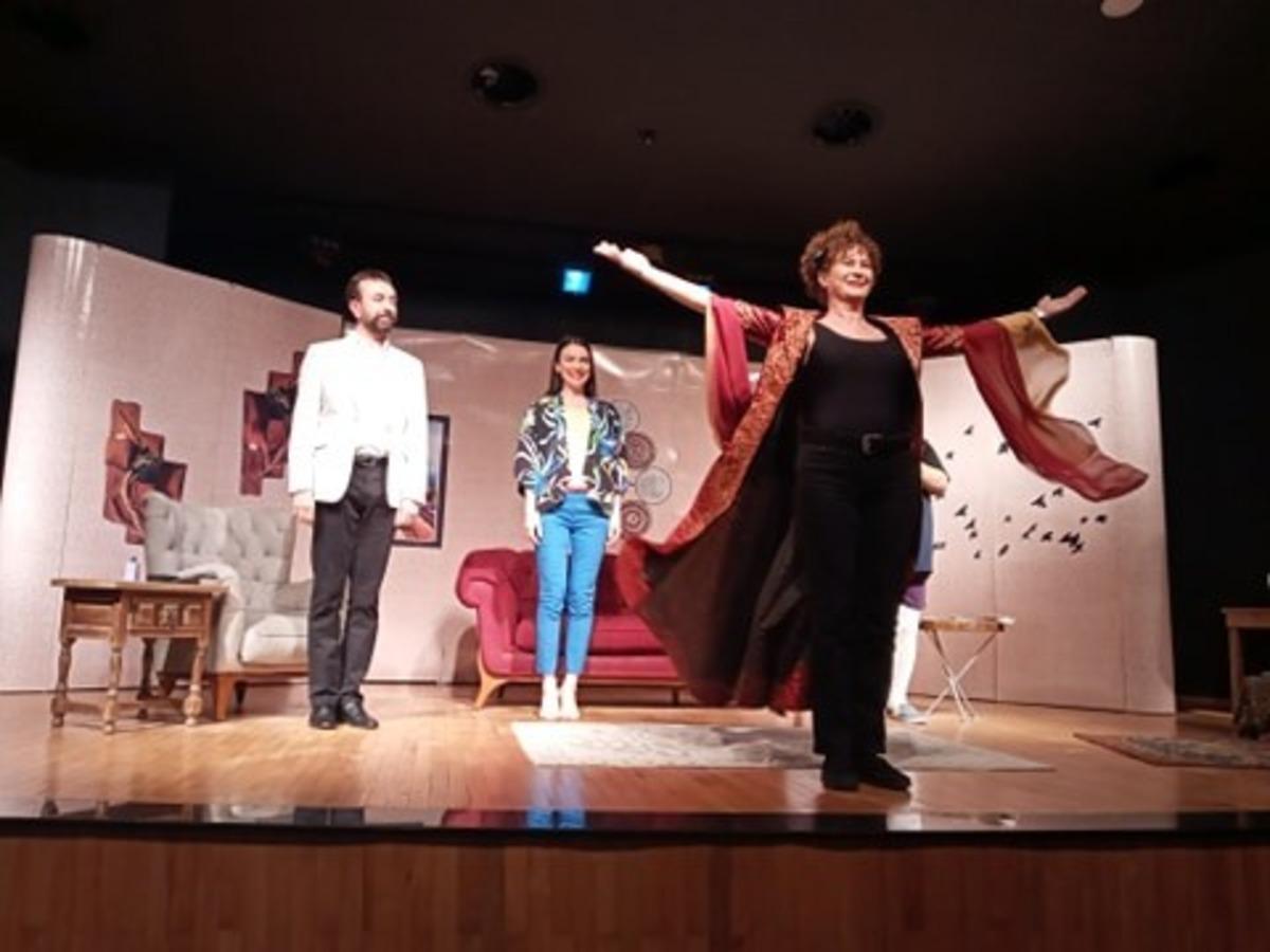 &lsquo;Bu kadar da olmaz&rsquo; Didim&rsquo;de sahnelendi