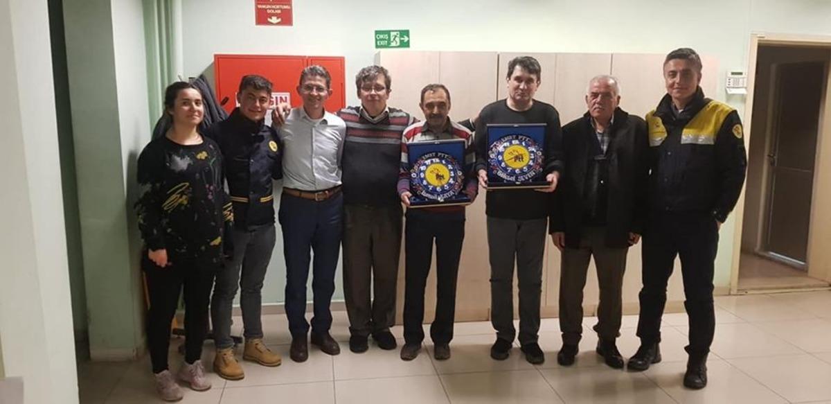 Emekli olan personellere plaket verildi