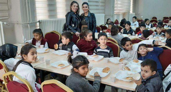 Ev hanımlarının yardım durağı Şehit Cem Özgül Okulu oldu G3