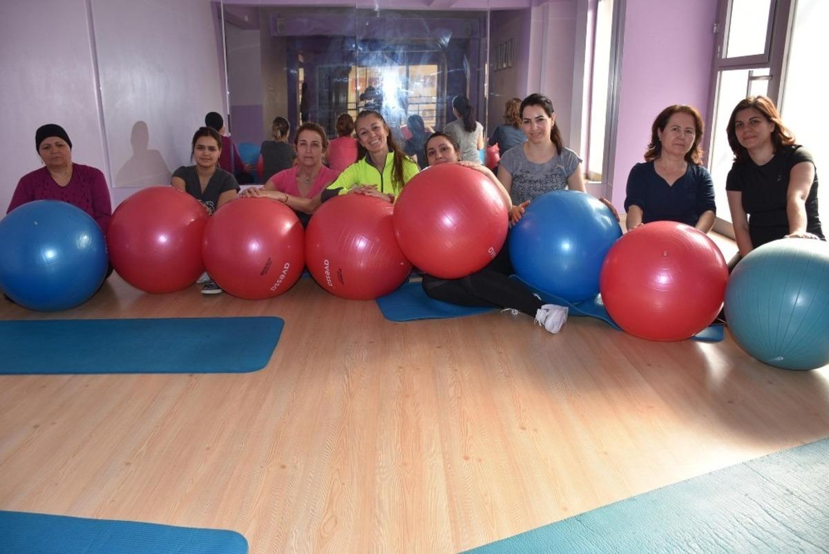 Eğlenerek spor yapıyorlar