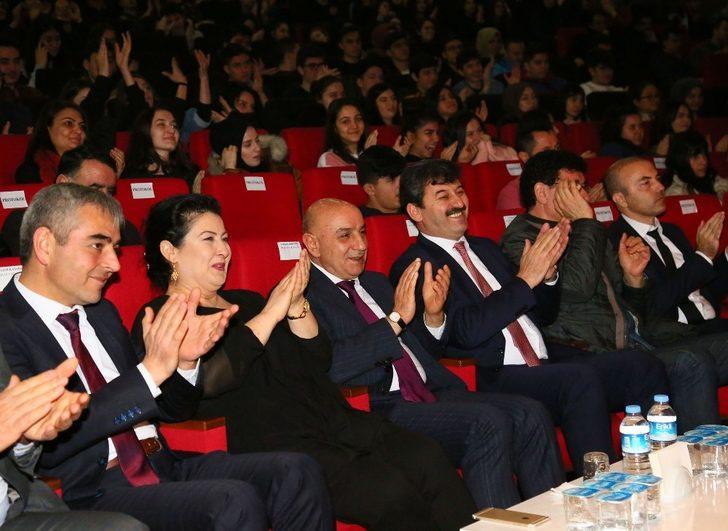 Keçiören’deki kariyer fuarına 35 üniversite, 7 bin öğrenci katıldı G5