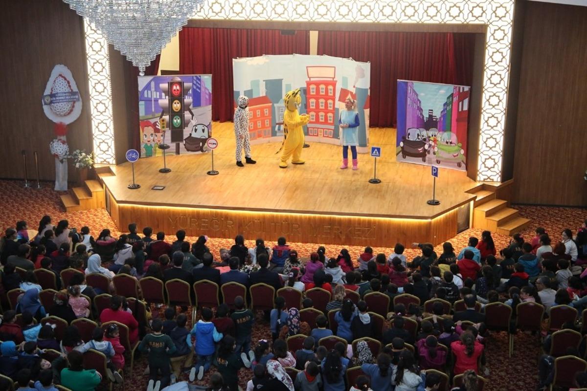 &Ccedil;ocuklar "Garfield Trafikte" oyunuyla eğlenip &ouml;ğrendi