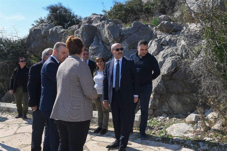 Demirtaş: "Gelecek nesillere ışık tutacak her çalışmayı destekleyeceğiz" G3