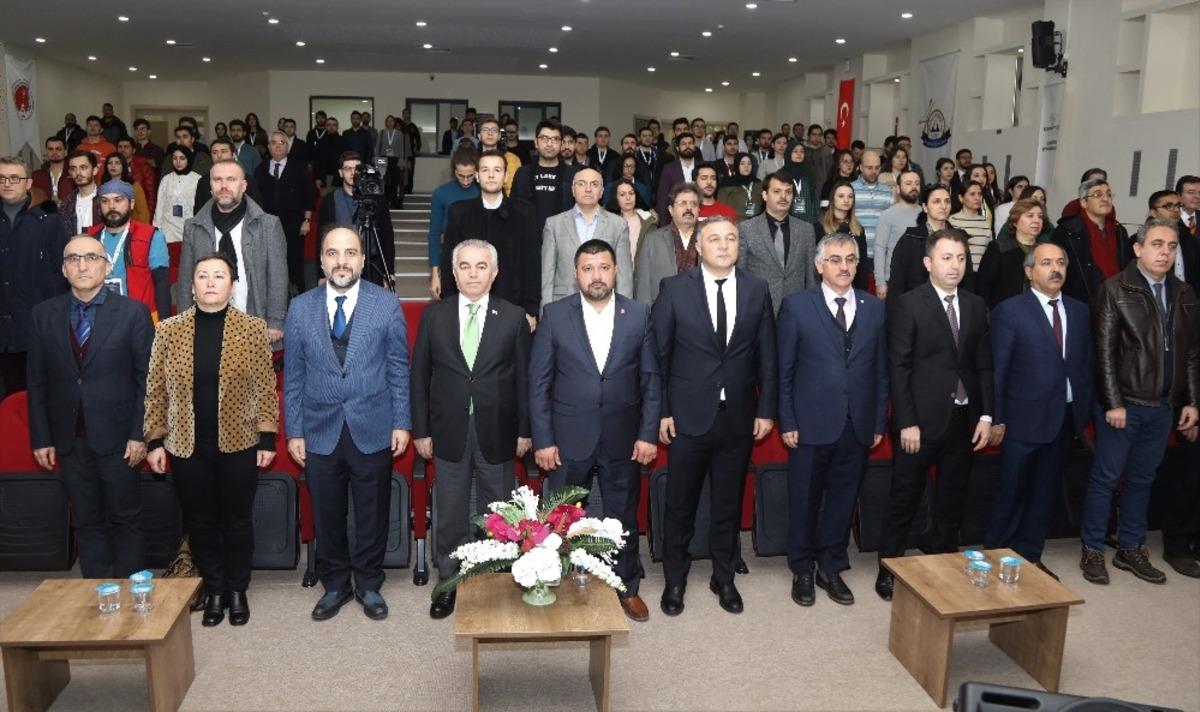 ER&Uuml;&rsquo;de &ldquo;4. Veteriner Eğitim, Bilim ve Araştırma Kongresi&rdquo; Başladı