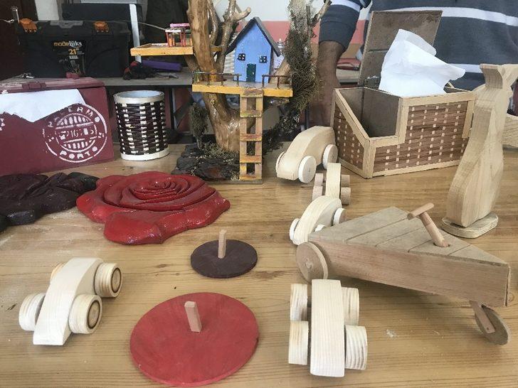 Ahşap, öğrencilerin elinde sanata dönüşüyor G4