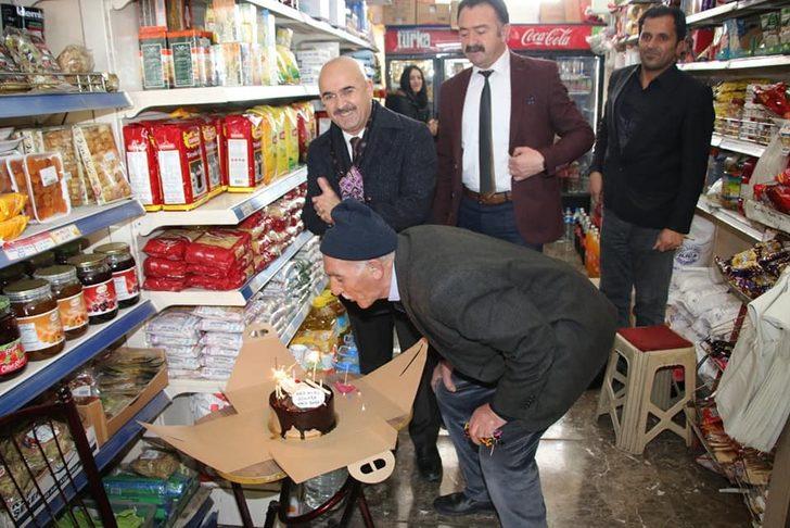 AK Partili Belediye Başkanı esnafı ziyaret etti G3