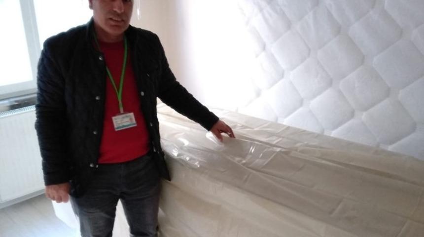 İzmit Belediyesi&rsquo;nden yangın mağduru aileye yardım eli