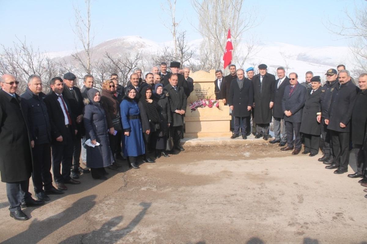 Şehit S&uuml;leyman Efendi ve Miralay Sabri Bey mezarı başında anıldı