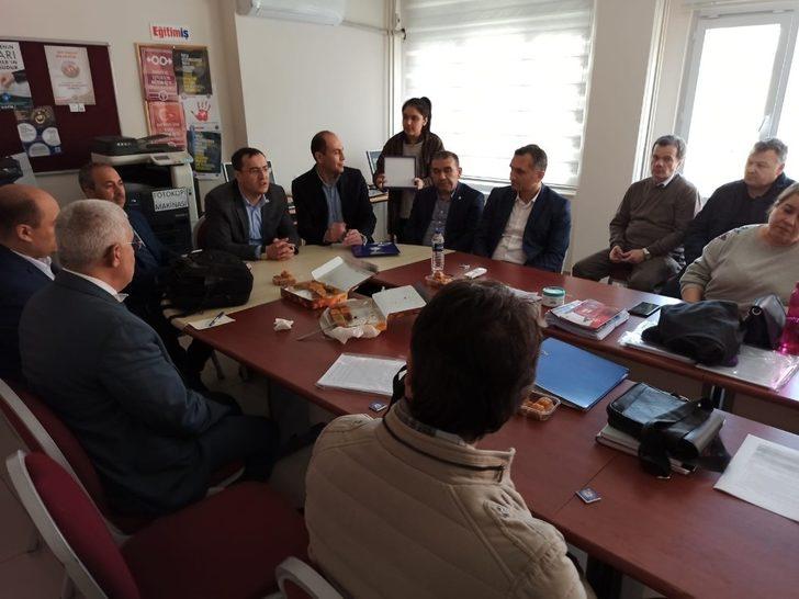 Öner ve ekibi Ahmetli’de eğitim camiasıyla buluştu G4