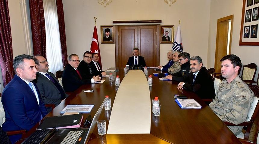 &Uuml;niversiteler g&uuml;venlik toplantısı yapıldı