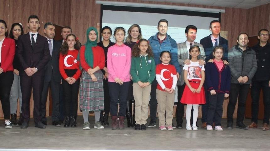 Manyas&rsquo;ta İstiklal Marşı okuma yarışması yapıldı